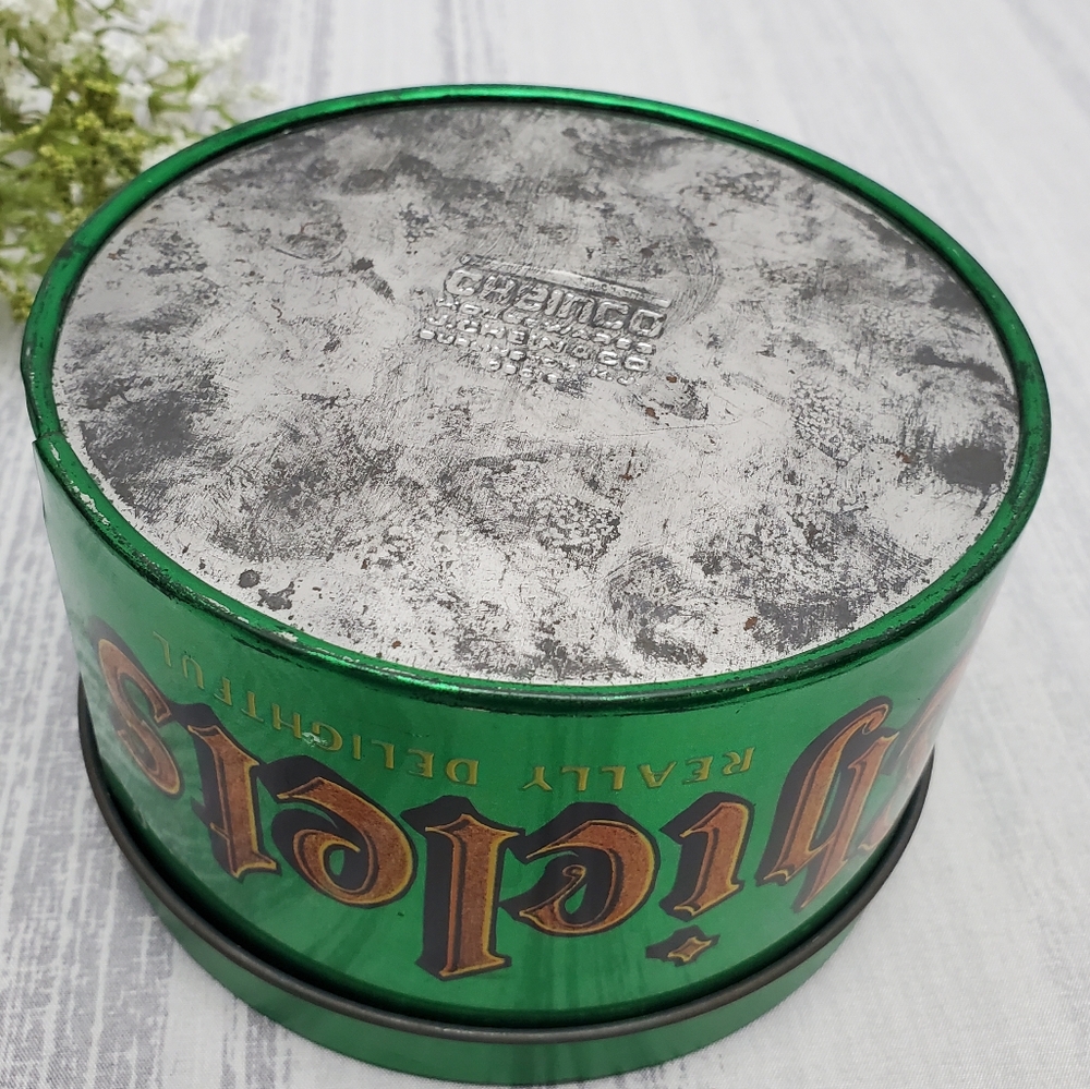 Vintage Green Chiclets Candy Tin * - Picture 5 of 10